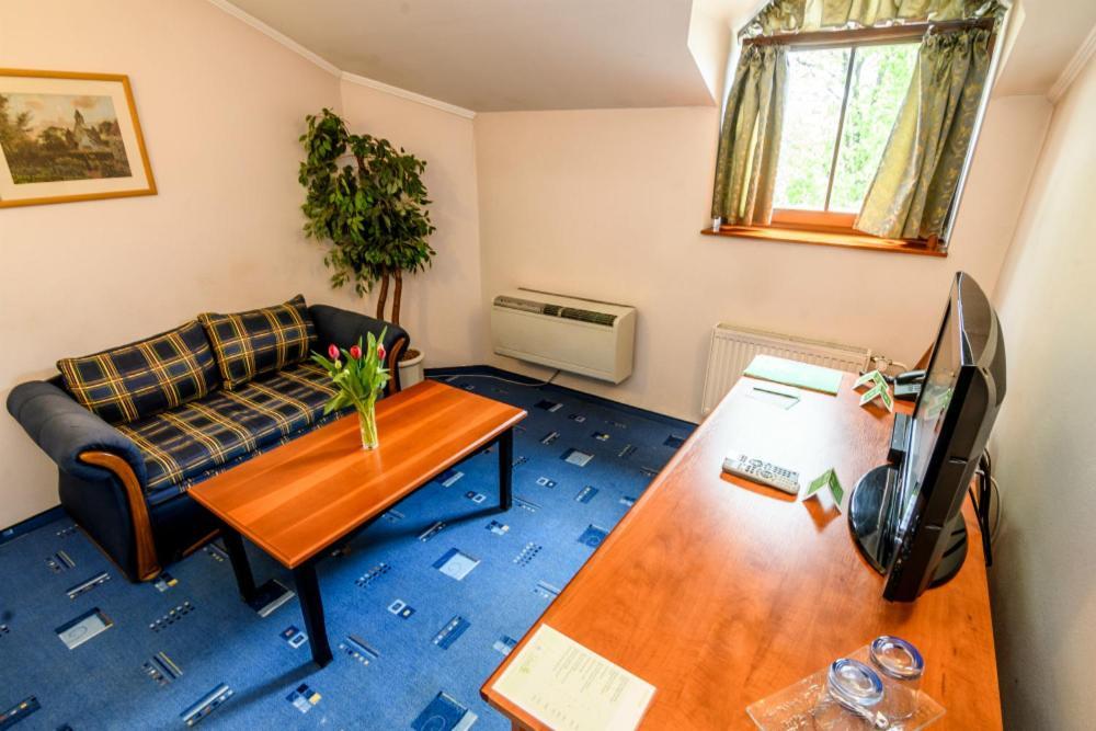 Eco Friendly Hotel Dalia Кошице Экстерьер фото